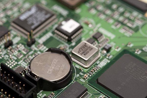 ΠΠ·Π²Π»Π΅ΡΠ΅Π½ΠΈΠ΅ Π±Π°ΡΠ°ΡΠ΅ΠΈ CMOS Π΄Π»Ρ ΡΠ±ΡΠΎΡΠ° Π½Π°ΡΡΡΠΎΠ΅ΠΊ BIOS