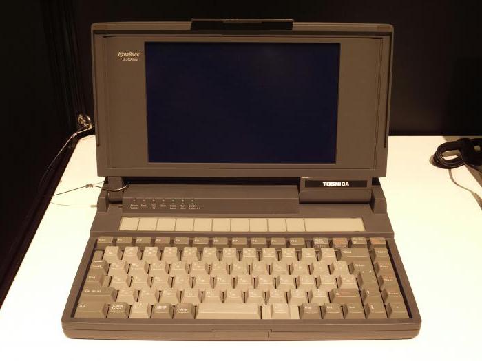 первый ноутбук в мире